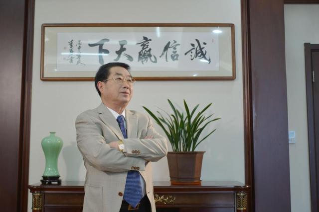 董事长陈中信先生